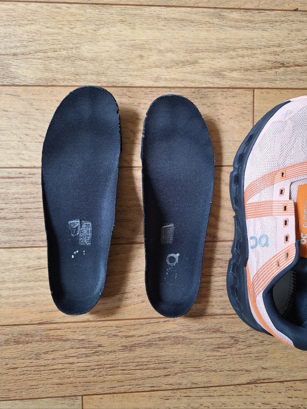 On Running  Cloudgo Women's Rose Magnet Size 7.5